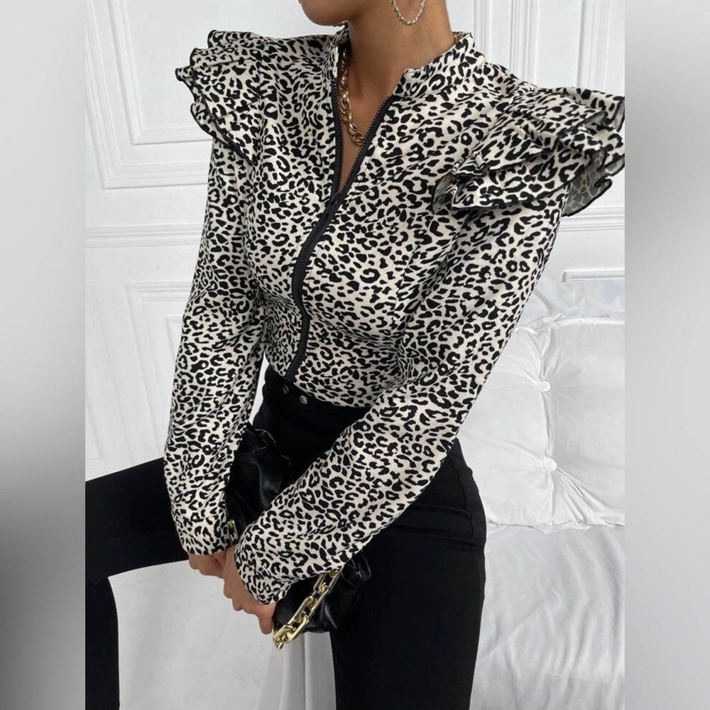 Leopard Print Jacket - image 4